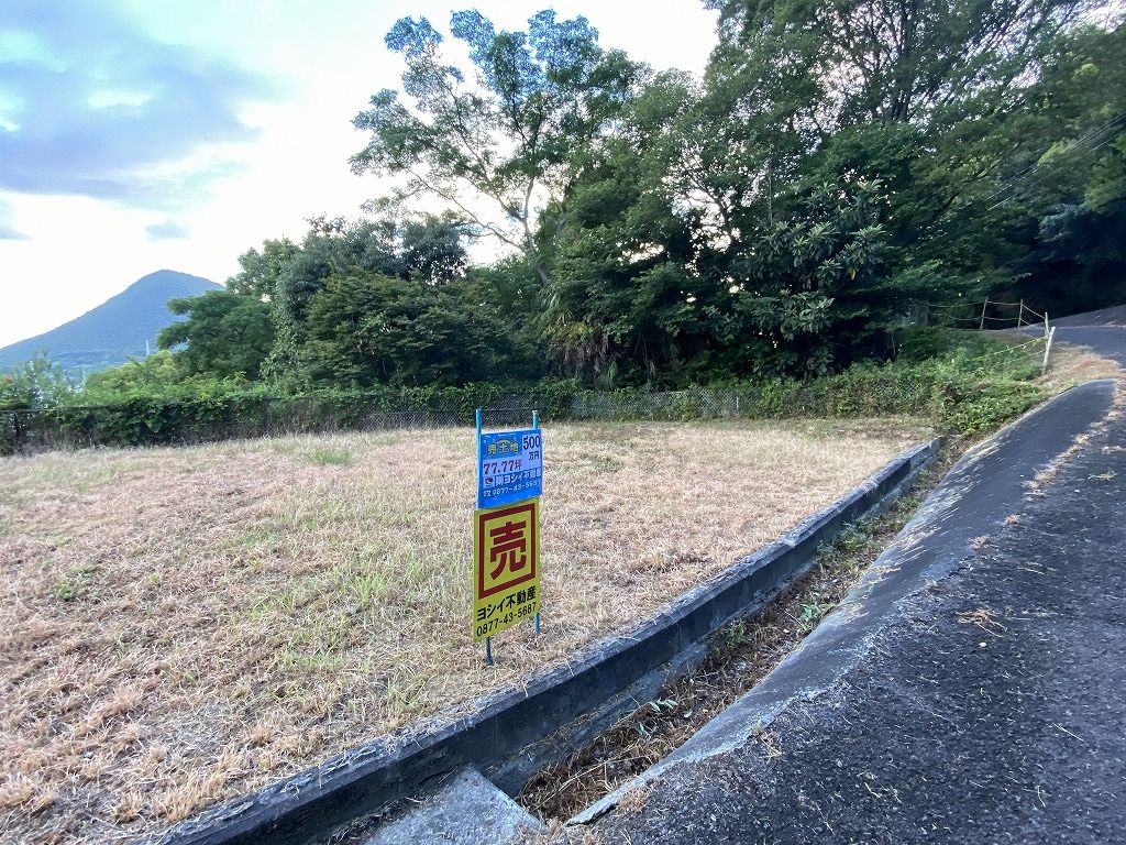 Vacant Land in Sakai City Kagawa with No Building Conditions - Thumbnail 3