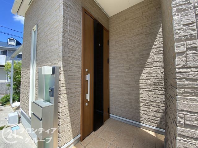 4LDK Family House in Himeji with 3-Car Parking Near Schools - Thumbnail 3