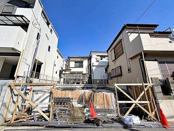 New 4LDK House in Ichikawa, Chiba with Southwest Sunlight - Thumbnail 3