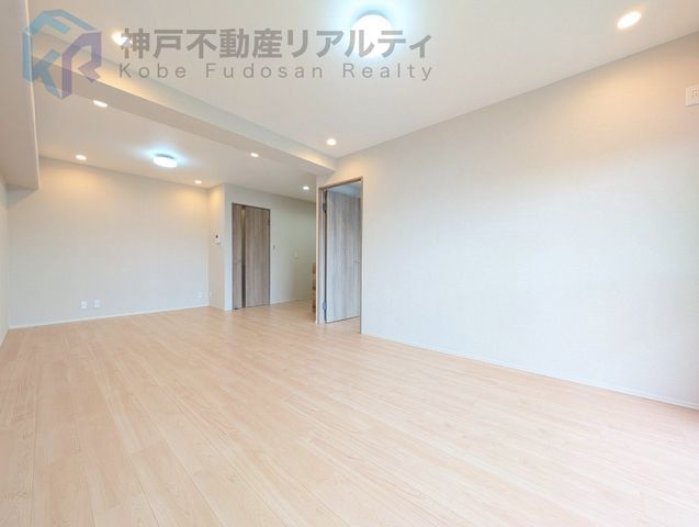 2LDK Apartment in Nishinomiya Near Naruo Station | 66 sqm - Thumbnail 3