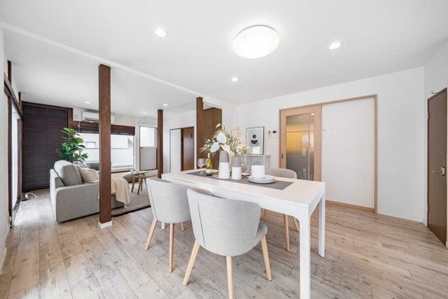 2LDK House for Sale in Setagaya, Tokyo near Sakurashimmachi Station - Thumbnail 2