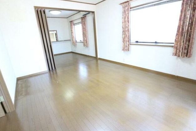 5LDK House in Yukuhashi City with 499m² Land - Thumbnail 3