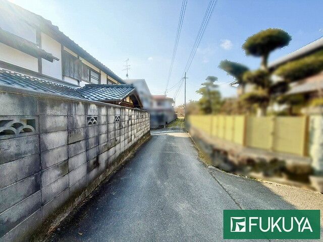 Land with House for Demolition in Jōyō, Kyoto - 367.45 sqm Corner Lot - Thumbnail 4
