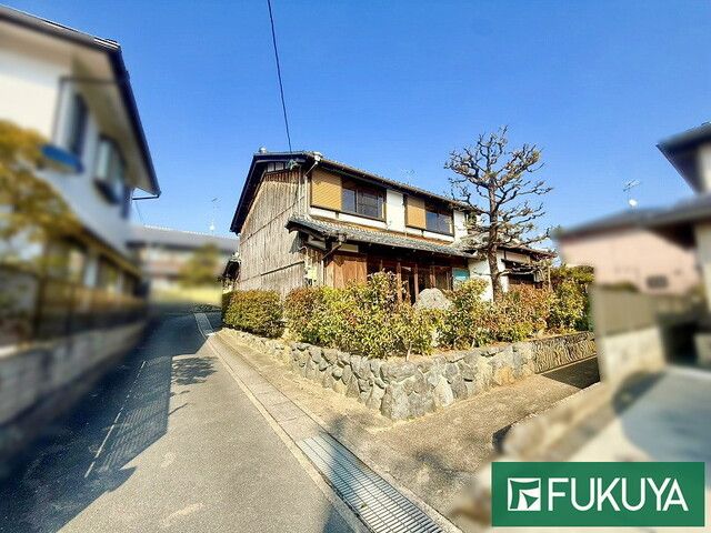 Land with House for Demolition in Jōyō, Kyoto - 367.45 sqm Corner Lot - Thumbnail 2