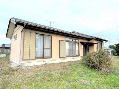 Nishino Town Used House 490-2｜Isesaki City, Used detached house 28 minutes walk from Jomo Electric Railway Zen Station (Property number: 3901825-0000199) — Image 1, Isesaki, Gunma