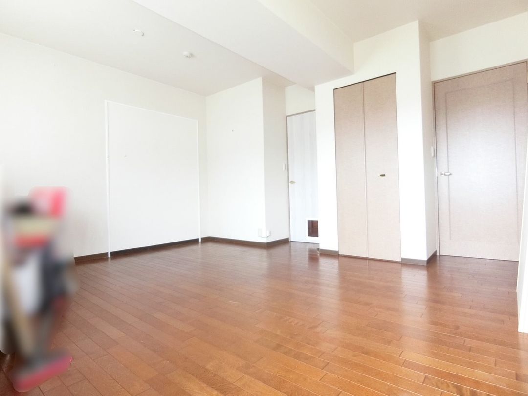 3LDK Apartment for Sale in Takarazuka near Uebara Shrine Station - Thumbnail 2