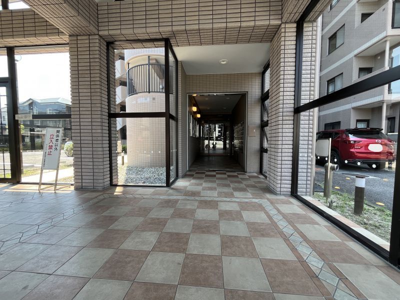 4LDK Apartment in Toyota City with South-Facing Balcony - Thumbnail 4