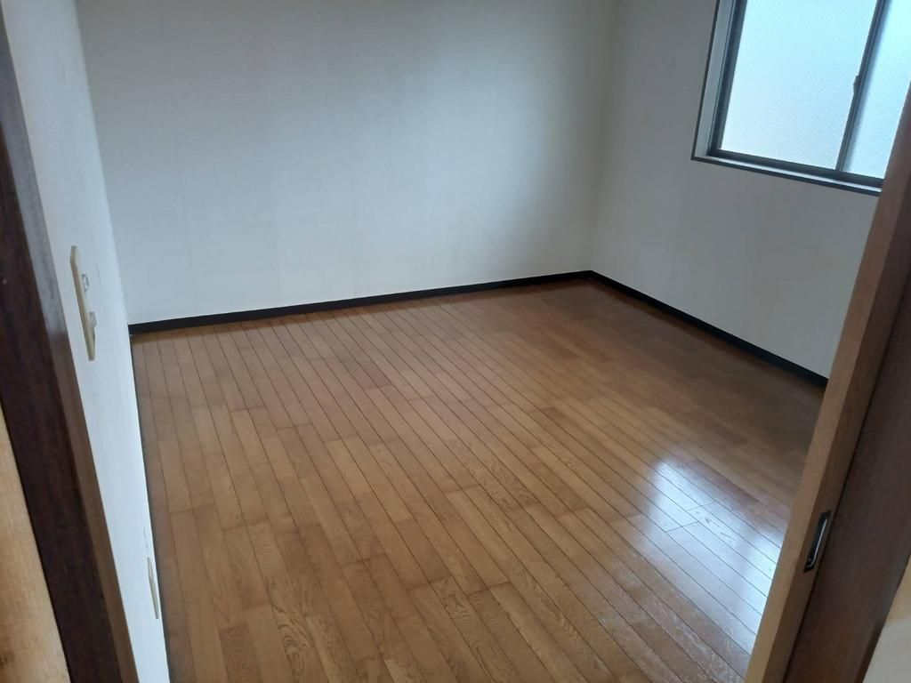 3LDK Steel House with Garage in Tonami, Toyama - Thumbnail 4