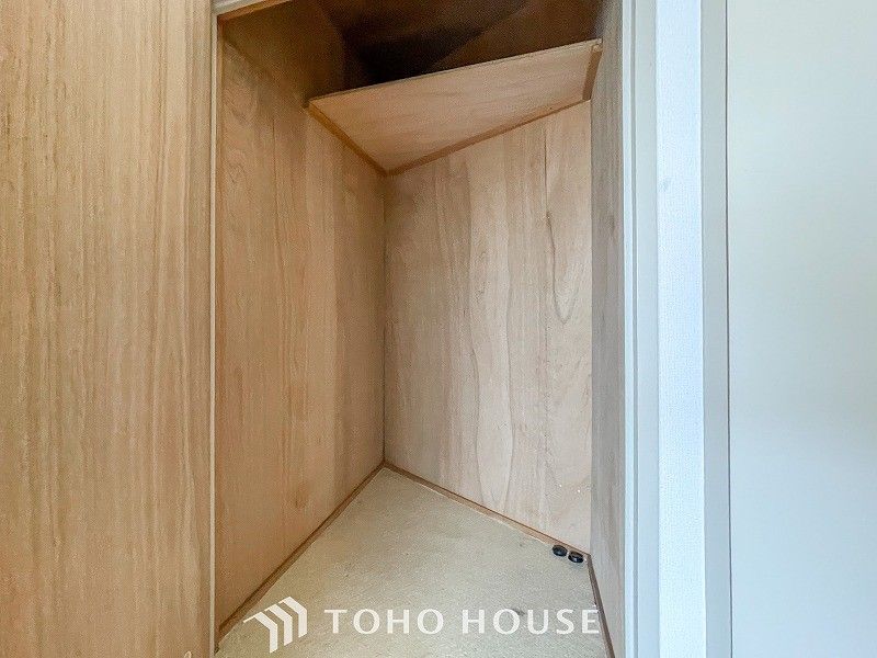 Nob Hill Hodogaya 2LDK Apartment for Sale in Yokohama - Thumbnail 4