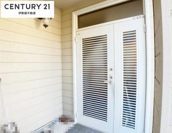 5LDK Family Home Near Sakura Park in Yokkaichi - Thumbnail 4