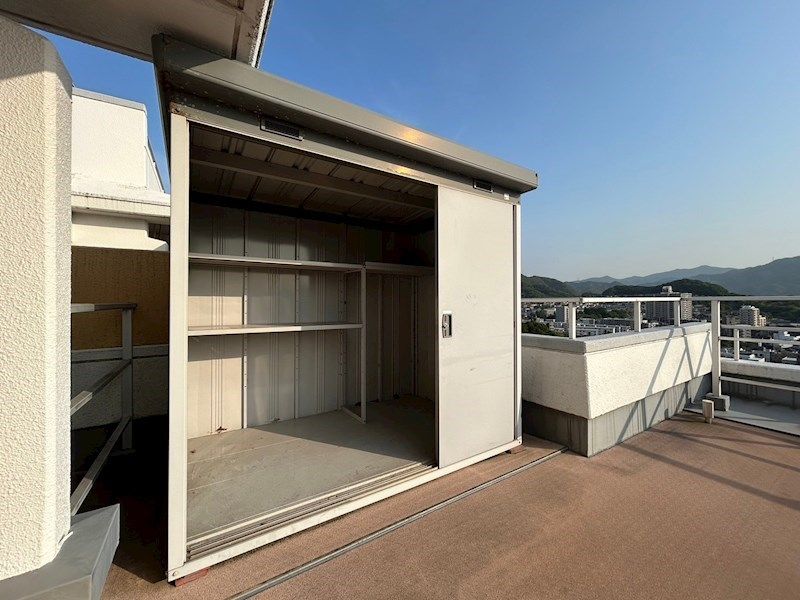 Garden House Tokuriku 3LDK Apartment in Kitakyushu - Thumbnail 2