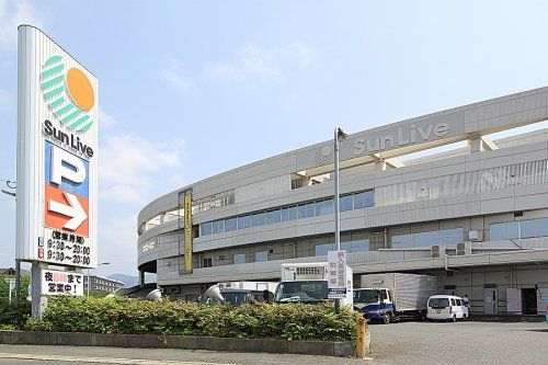 New 4LDK House in Kitakyushu with 2 Car Parking & Walk-in Closet - Thumbnail 4