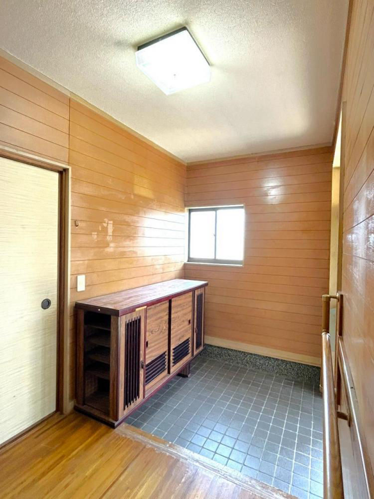 Renovated 4LDK House in Uto City, Kumamoto - Thumbnail 3