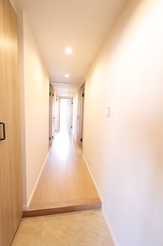 3LDK Renovated Apartment Near JR Koga Station in Ibaraki - Thumbnail 3