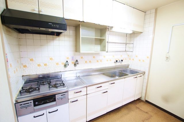 4LDK Apartment in Nagoya's Midori Ward - 79.78m² - Thumbnail 3