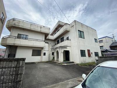 Used detached house (Property number: 0150772-0000018) in Yoshinogawa City, 3 minutes walk from Kamoshima Station on the JR Tokushima Line. — Image 1, Yoshinogawa, Tokushima