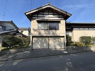 Spacious 8DK House with Large Garden in Niigata's Akiha Ward — Image 1, Akiba, Niigata