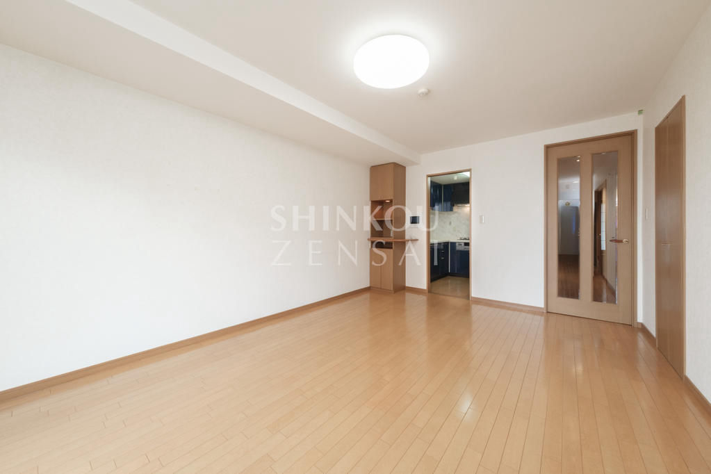 3LDK Apartment in Akita City with South-Facing Balcony - Thumbnail 3