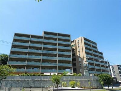 3LDK Apartment in Kitakyushu - Grand Palace Eiganomaru Forest — Image 1, Yahatanishi, Fukuoka