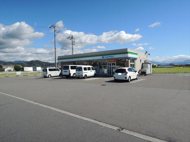 3LDK House Near Iyo-Waki Station in Matsuyama - Thumbnail 4