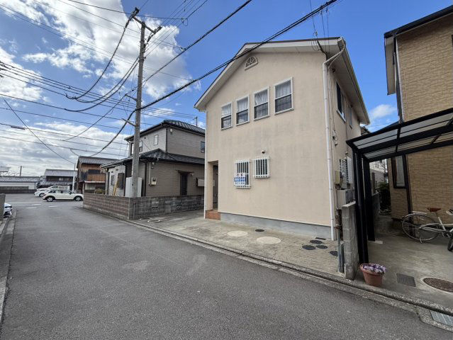 3LDK House Near Iyo-Waki Station in Matsuyama - Thumbnail 2
