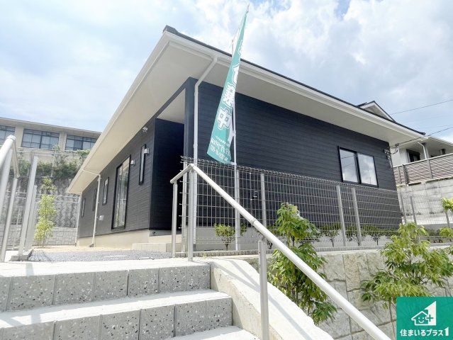 New 4LDK House in Kyoto's Kita Ward with 10-Year Warranty - Thumbnail 2