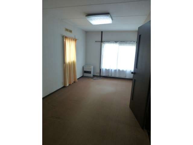 7LDK Family Home in Aomori with Recent Kitchen & Bath Upgrades - Thumbnail 2