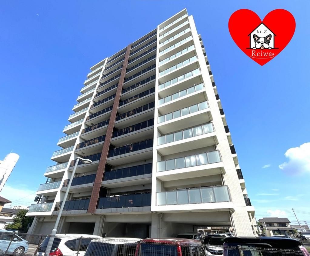 3LDK Condo in Oita City with South-Facing Balcony & Pet-Friendly - Main Image