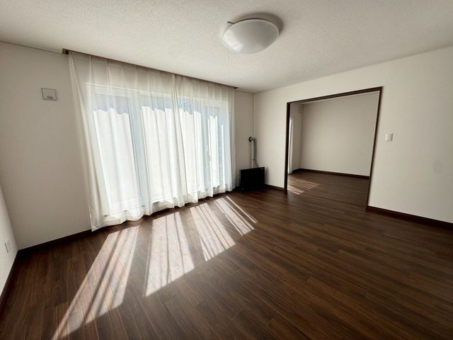 4LDK House for Sale in Higashi-Miyanosho, Sapporo - Thumbnail 4