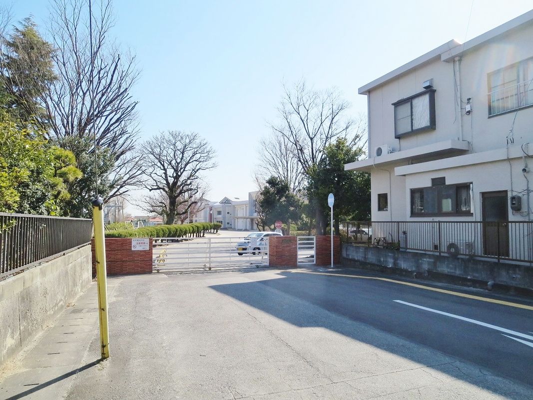 New 4LDK House for Sale in Hekinan, Aichi - 8 Min Walk to Station - Thumbnail 4