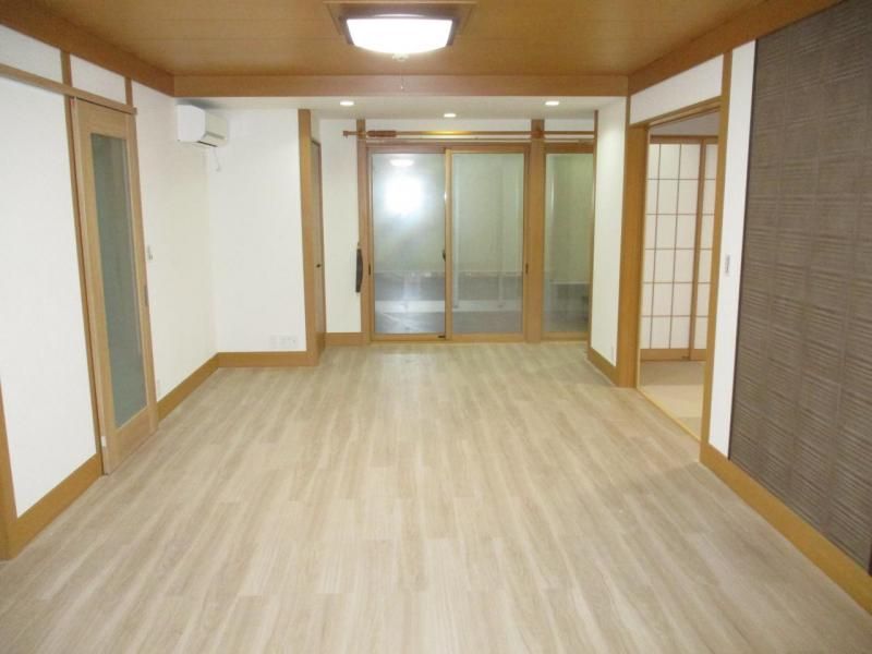 Renovated 3LDK House for Sale in Tokushima City, Tokushima - Thumbnail 2