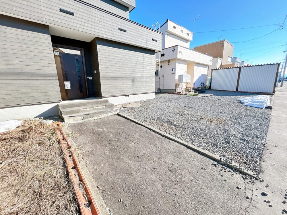 3LDK Detached House for Sale in Asahikawa, Hokkaido - Thumbnail 2