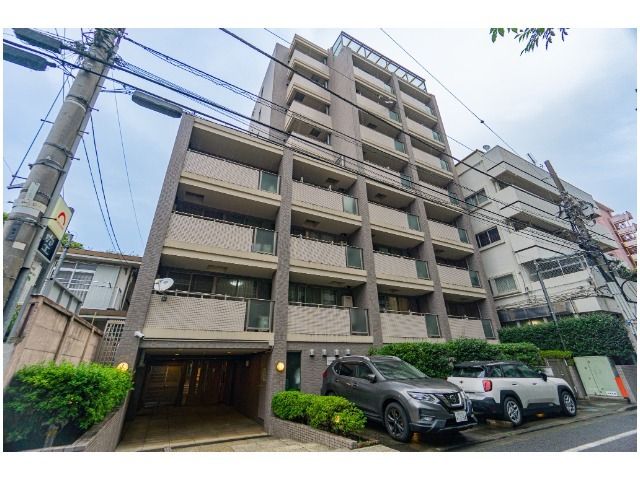 Renovated 2LDK Apartment for Sale in Shirokane-dai, Minato-ku, Tokyo - Image 1