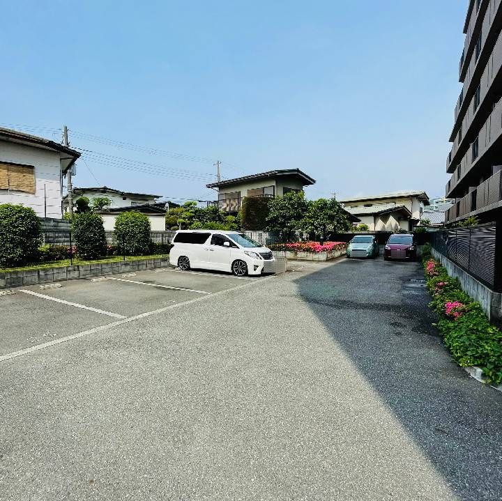 Cosmo Takarazuka City Form 3SLDK Apartment for Sale - Thumbnail 2