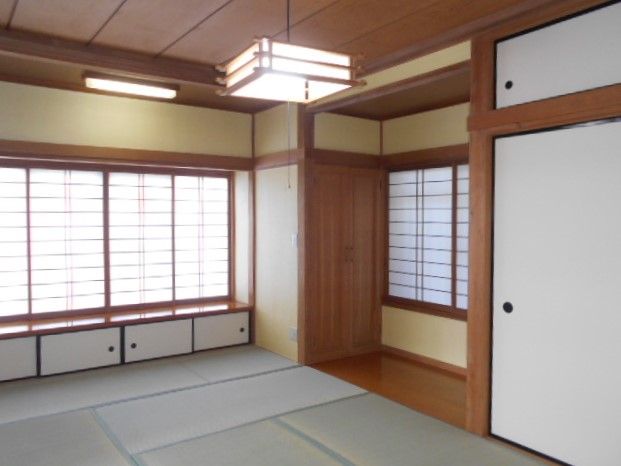 Renovated 3DK House in Kiryu with Large Land Plot - Thumbnail 4