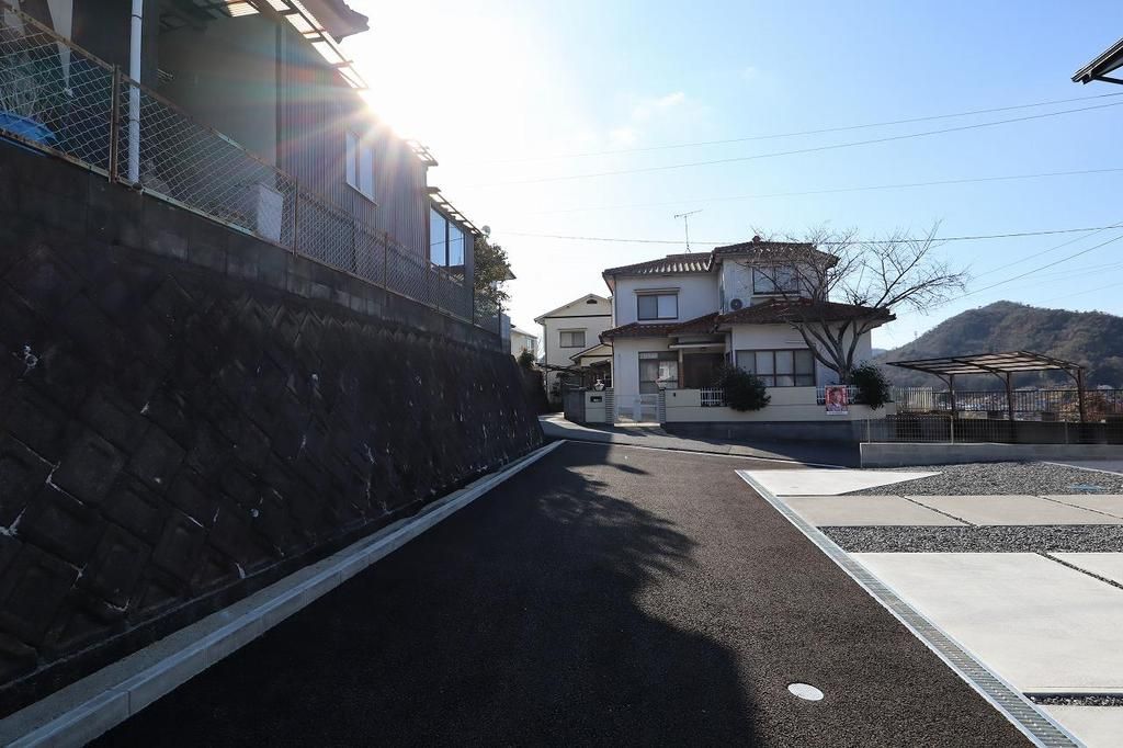 5LDK House for Sale in Kure, Hiroshima - Thumbnail 4