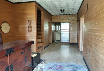 5DK House with Separate Guest Unit in Mihara, Hiroshima - Thumbnail 3