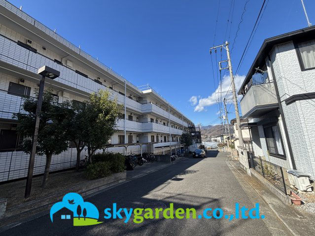 3LDK Condo Near Tokai University Mae Station in Hadano - Thumbnail 2