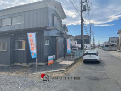 [Homes] Used detached house in Shimonodo, Honjo City | — Image 3, Kamisato, Saitama