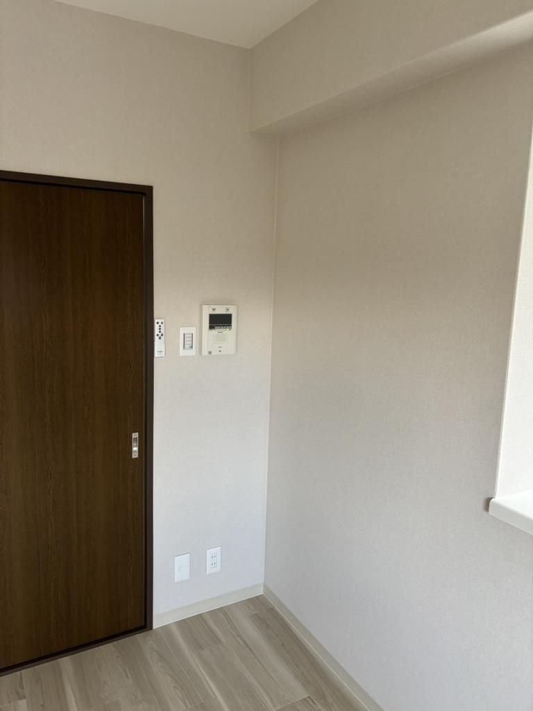 Renovated 1DK Condo for Sale in Rexel Kofu, Yamanashi - Thumbnail 2