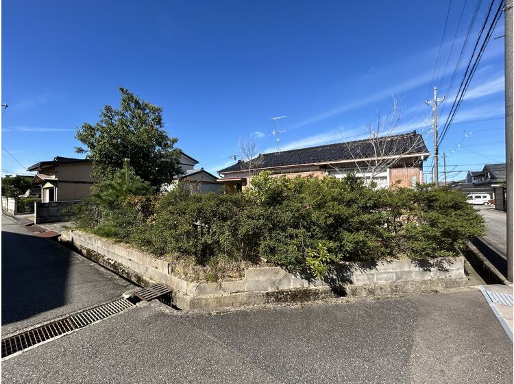 95 Tsubo Corner Land for Sale in Takaoka, Toyama - Thumbnail 3