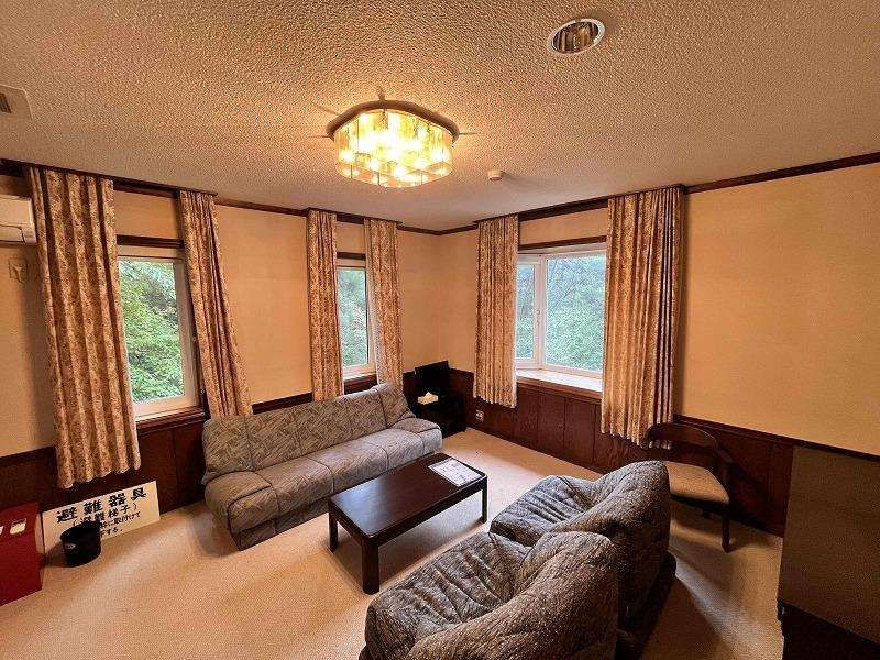 9LDK Mountain Villa in Royal City Daisen Resort, Tottori - Thumbnail 4