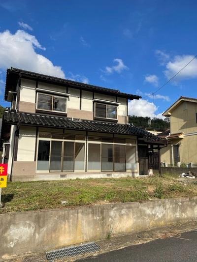 Used house in Midoricho, Kurayoshi City | Used detached house in Kurayoshi City, 15 minutes by bus from Kurayoshi Station on the JR Sanin Main Line, get off at Midoricho, 1 minute walk (Property number: 0130195-0000083) — Image 1, Kurayoshi, Tottori