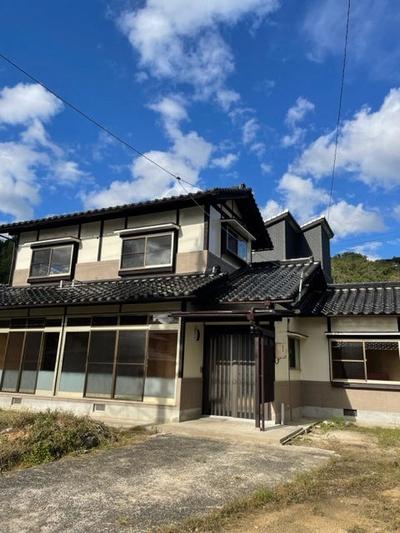 Used house in Midoricho, Kurayoshi City | Used detached house in Kurayoshi City, 15 minutes by bus from Kurayoshi Station on the JR Sanin Main Line, get off at Midoricho, 1 minute walk (Property number: 0130195-0000083) — Image 3, Kurayoshi, Tottori