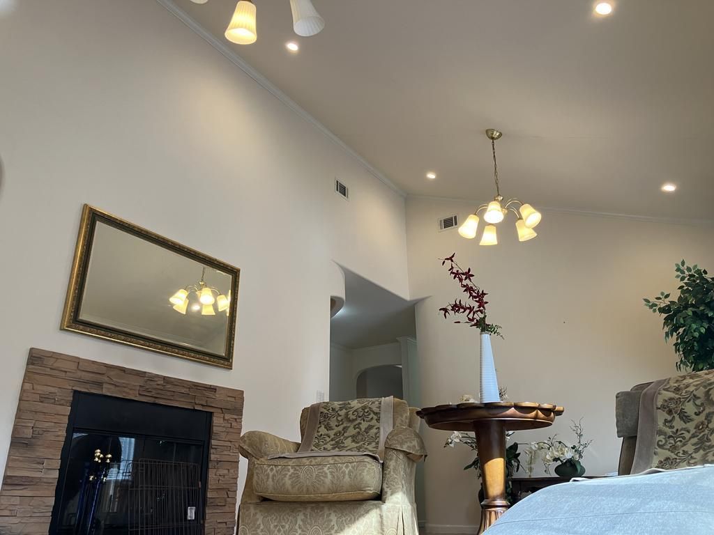 Spacious 3LDK Villa for Sale in Karuizawa, Nagano - Thumbnail 4