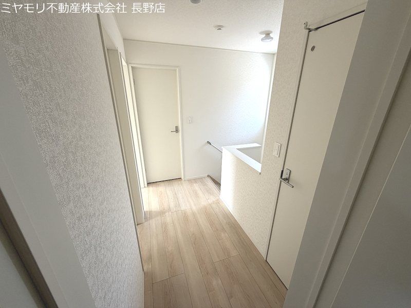 4SLDK House for Sale in Suzaka, Nagano - Newly Built with Mountain Views - Thumbnail 4