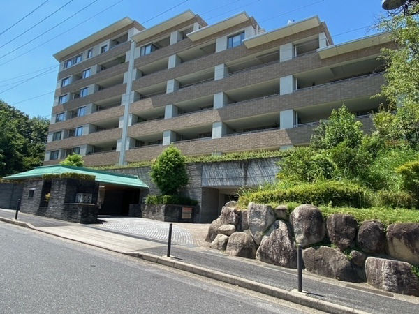 2LDK Apartment in Hoshigaoka, Nagoya - Rooftop Balcony - Thumbnail 2