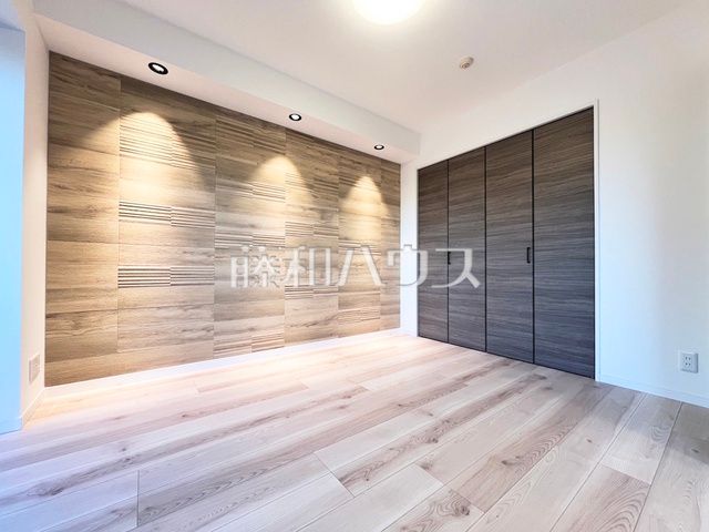J-City Chitose Karasuyama 3F 4LDK Apartment for Sale in Setagaya - Thumbnail 4