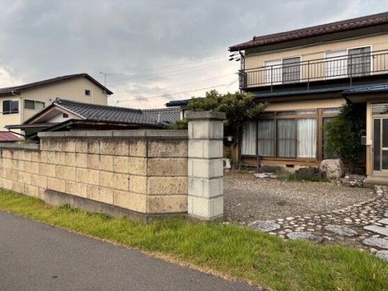Farmhouse with Farmland for Sale in Sakaki Town, Nagano - Thumbnail 2