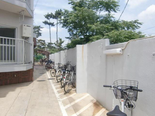 1LDK apartment in Ichikawa with balcony near Sugano Station - Thumbnail 2